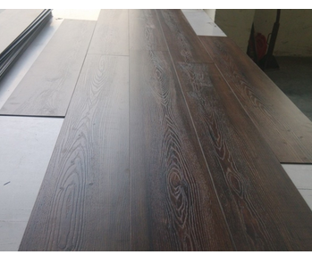 Vinyl flooring